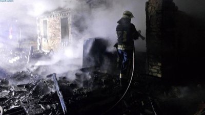 У громаді поблизу Житомира у пожежі загинули двоє людей У громаді поблизу Житомира у пожежі загинули двоє людей