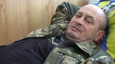 "Чекаю найшвидшого одужання, щоб повернутися на передову": у Луцьку прооперували пораненого військового "Чекаю найшвидшого одужання, щоб повернутися на передову": у Луцьку прооперували пораненого військового