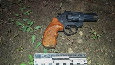 У центрі Запоріжжя чоловік стріляв у молоду жінку