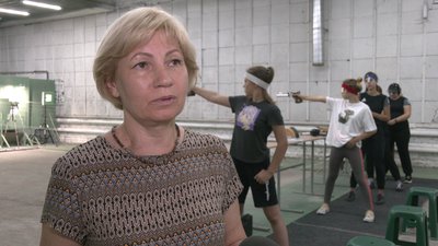 Перша тренерка Олени Костевич Світлана Чередінова Перша тренерка Олени Костевич Світлана Чередінова