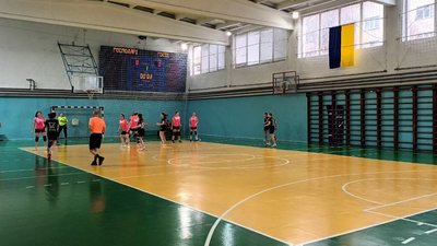 Чемпіонат України з гандболу – Вища ліга: відбувся поєдинок команд з Тернополя і Кривого Рогу Чемпіонат України з гандболу – Вища ліга: відбувся поєдинок команд з Тернополя і Кривого Рогу