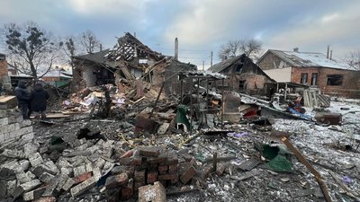Зруйнований будинок у Лужку на Харківщині