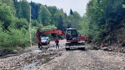 На Франківщині впіймали крадіїв гравію