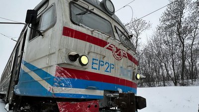 ДТП на залізниці на Харківщині: водій загинув ДТП на залізниці на Харківщині: водій загинув