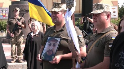 Загинув під час контрнаступу: у Рівному попрощалися із військовим Олександром Садовчуком