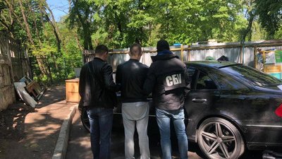 У Києві затримали чоловіка з партією кокаїну на 75 тисяч доларів