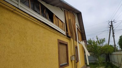 Авіаудар по Малину на Житомирщині: поліція фіксує наслідки, прокуратура відкрила кримінальну справу Авіаудар по Малину на Житомирщині: поліція фіксує наслідки, прокуратура відкрила кримінальну справу