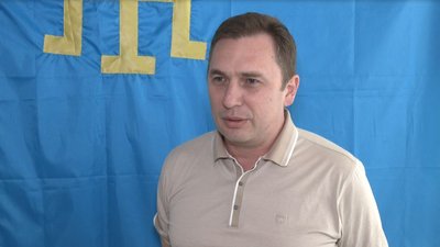Відбувається м'яка депортація. Кримський татарин розповів історію своєї родини