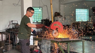 Коваль Коваль