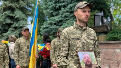 У Тернополі попрощалися з військовим Андрієм Федорківим