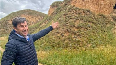 День Конституції на скелях Станіслава: на Херсонщині з'явився новий туристично-мистецький проєкт День Конституції на скелях Станіслава: на Херсонщині з'явився новий туристично-мистецький проєкт