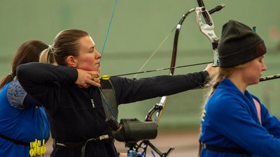 Сумчанка Поліна Родіонова здобула срібну медаль на чемпіонаті України зі стрільби з лука