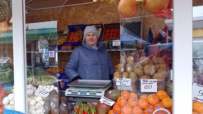 овочі, свято, ціна, гроші, попит, ринок, базар, купують овочі, свято, ціна, гроші, попит, ринок, базар, купують