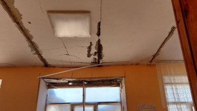 Обстріл школи в Середино-Буді: що розповідають очевидці Обстріл школи в Середино-Буді: що розповідають очевидці