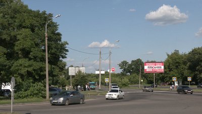 Аварійне перехрестя. У Харкові просять поставити світлофор Аварійне перехрестя. У Харкові просять поставити світлофор