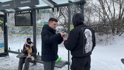 зупинка зупинка