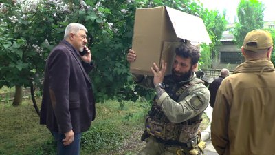 Волонтери доставили допомогу до Миколаївської обласної дитячої лікарні Волонтери доставили допомогу до Миколаївської обласної дитячої лікарні
