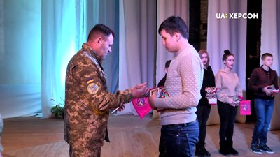 Обереги "Батьківське серце"вручили дітям загиблих херсонських військовослужбовців