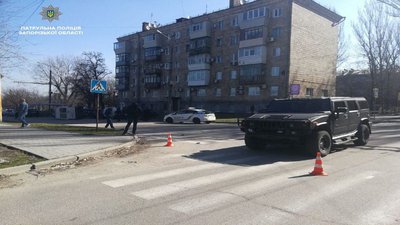 У Запоріжжі Хаммер спровокував аварію з маршруткою