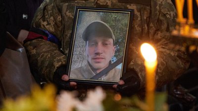 У Луцьку попрощалися з двома загиблими військовослужбовцями У Луцьку попрощалися з двома загиблими військовослужбовцями