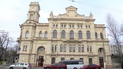 Візитівка Херсона - будівля художнього музею ім. О. Шовкуненка