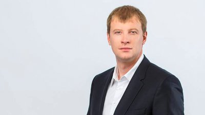 Екснардеп Андрос оскаржує рішення про виділення ділянки під будівництво у дворі ОДА Екснардеп Андрос оскаржує рішення про виділення ділянки під будівництво у дворі ОДА