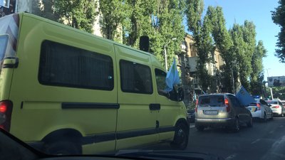 "Ми – єдина країна": в Одесі провели автопробіг до Дня кримськотатарського прапора "Ми – єдина країна": в Одесі провели автопробіг до Дня кримськотатарського прапора