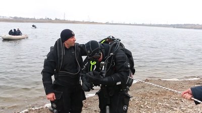 Водолази обстежують водосховище: на Донеччині тривають пошуки потонулого чоловіка