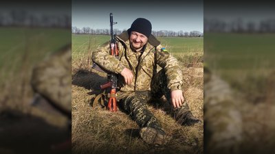 Пішов служити попри рак: як чернігівець Олег Курко проходить лікування і при цьому не припиняє підтримувати побратимів Пішов служити попри рак: як чернігівець Олег Курко проходить лікування і при цьому не припиняє підтримувати побратимів