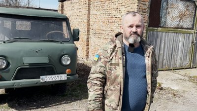 Волонтери на Рівненщині закуповують, ремонтують та доставлять автомобілі на фронт Волонтери на Рівненщині закуповують, ремонтують та доставлять автомобілі на фронт