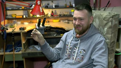"Волинянка", вежа замку Любарта: луцький ювелір створює прикраси на історичну тематику "Волинянка", вежа замку Любарта: луцький ювелір створює прикраси на історичну тематику