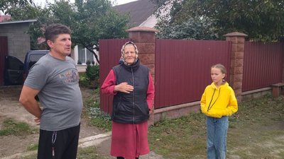 Іван Ціхоцький разом із сином були одними із перших, хто побачив вогонь у сусідському будинку Іван Ціхоцький разом із сином були одними із перших, хто побачив вогонь у сусідському будинку