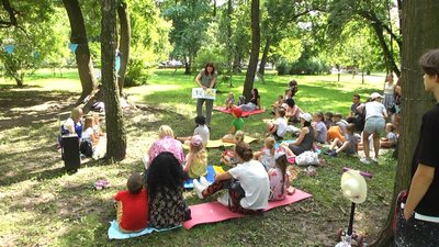 У Хмельницькому арт-пікнік для діток перервала повітряна тривога