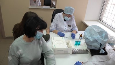 У Житомирі жителі Семенівської громади здали кров для онкохворих дітей У Житомирі жителі Семенівської громади здали кров для онкохворих дітей