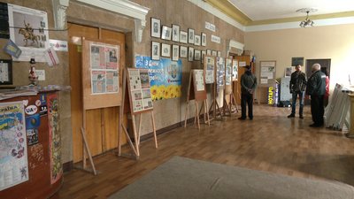У Рівному орендарі просять владу не виселяти їх з Народного дому. Чому так сталось У Рівному орендарі просять владу не виселяти їх з Народного дому. Чому так сталось