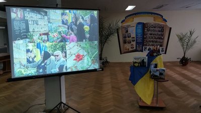 У Луцьку презентували книгу про загиблих на сході військових У Луцьку презентували книгу про загиблих на сході військових