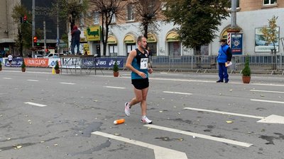 У Франківську змагаються спортсмени із спортивної ходьби