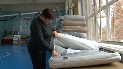 Меблі, ковдри, засоби гігієни: черкаські школи готові прийняти переселенців Меблі, ковдри, засоби гігієни: черкаські школи готові прийняти переселенців