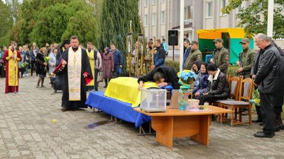 У Юрія Бацана залишилися мати, дружина та діти. У Юрія Бацана залишилися мати, дружина та діти.