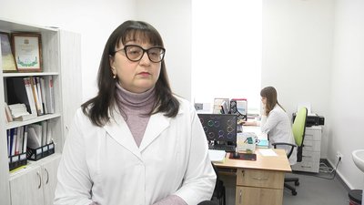 На Житомирщині у селах людей щеплюють мобільні медичні бригади На Житомирщині у селах людей щеплюють мобільні медичні бригади