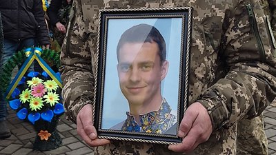У Луцьку попрощалися з полеглими захисниками Ігорем Держаєм і Віталієм Ланшиним