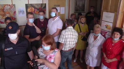 У Херсонському обласному центрі служби крові стартувала акція "Здай кров – виграй смартфон"