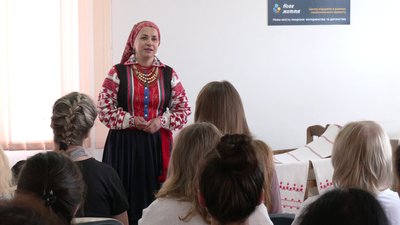 "Ой, щоб ти не плакав": як у перинатальному центрі в Рівному породіль вчили співати колискові