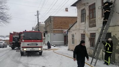 На пожежі у Бердичеві врятували 32-річного чоловіка – потерпілого ушпиталили На пожежі у Бердичеві врятували 32-річного чоловіка – потерпілого ушпиталили