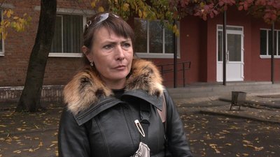 Виселяють з гуртожитку: переселенка з Краматорська скаржиться, що може залишитись без житла у Сумах
