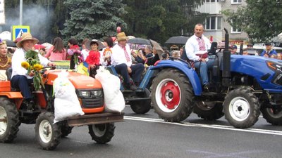 На Житомирщині відкрили пам'ятник картоплі На Житомирщині відкрили пам'ятник картоплі