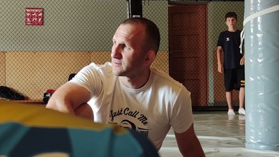 Тренер Михайло Савчук Тренер Михайло Савчук