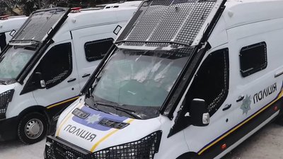 "Із панцирною бронею". "Білі янголи" Донеччини отримали нові броньовані автомобілі
