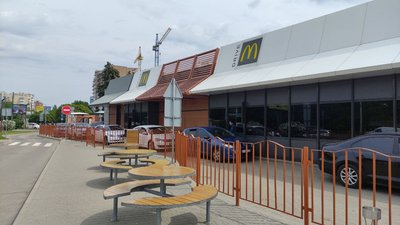 У Полтаві відновив роботу "McDonald’s" У Полтаві відновив роботу "McDonald’s"