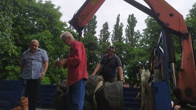 Біля кропивницького педуніверситету демонтували пам'ятник Пушкіну